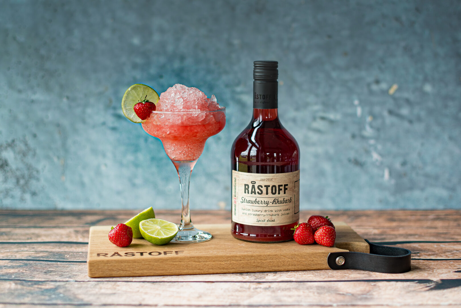 Frozen Astronaut - Råstoff Strawberry-Rhubarb isdrink - Råstoff